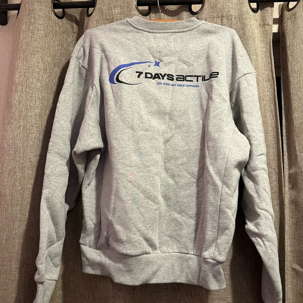 NWT Women's 7 Day Active Classic Gray Crewneck Sweatshirt and Sweatpants SET - Picture 3 of 7